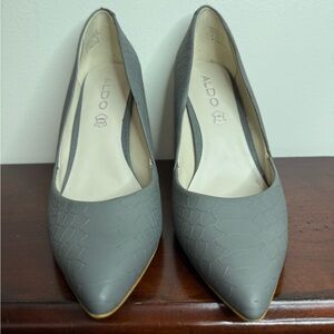 ALDO Gray Women's pointed toe high heel  Shoes in size 8